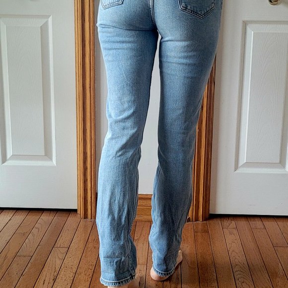 Abercrombie and Fitch high rise jeans - Picture 2 of 4